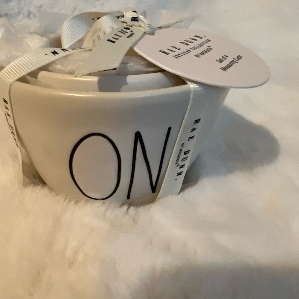 Rae Dunn Set of 4 Measuring Cups